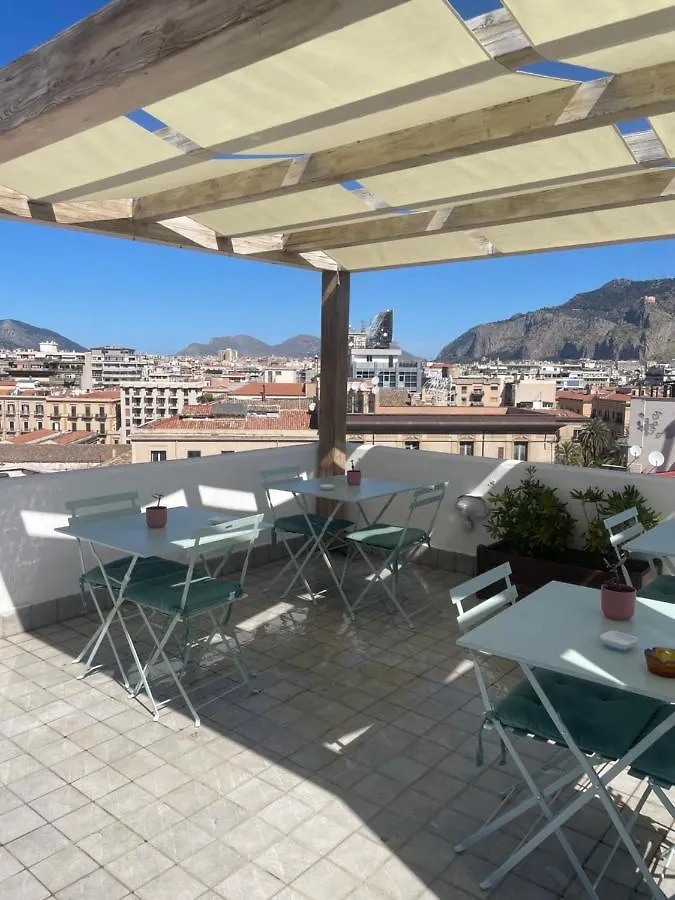 La Terrazza Su Palermo Bed and Breakfast Italië